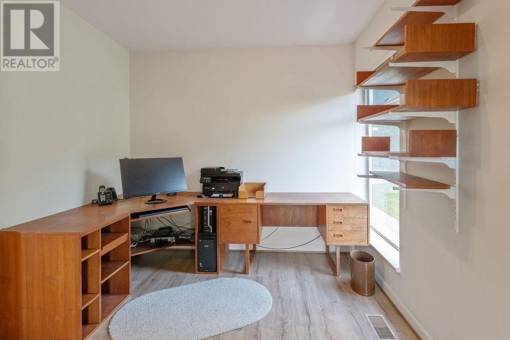12416 Whitestone Road Property Photo 13