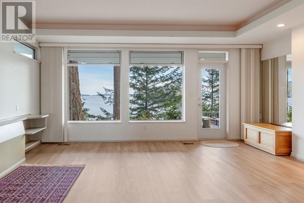 12416 Whitestone Road Property Photo 16
