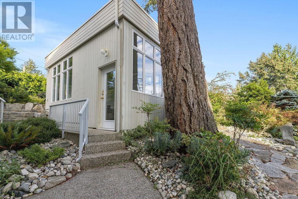 12416 Whitestone Road Property Photo 28