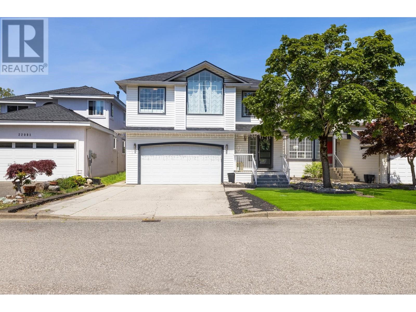 22111 Garratt Drive Property Photo 1