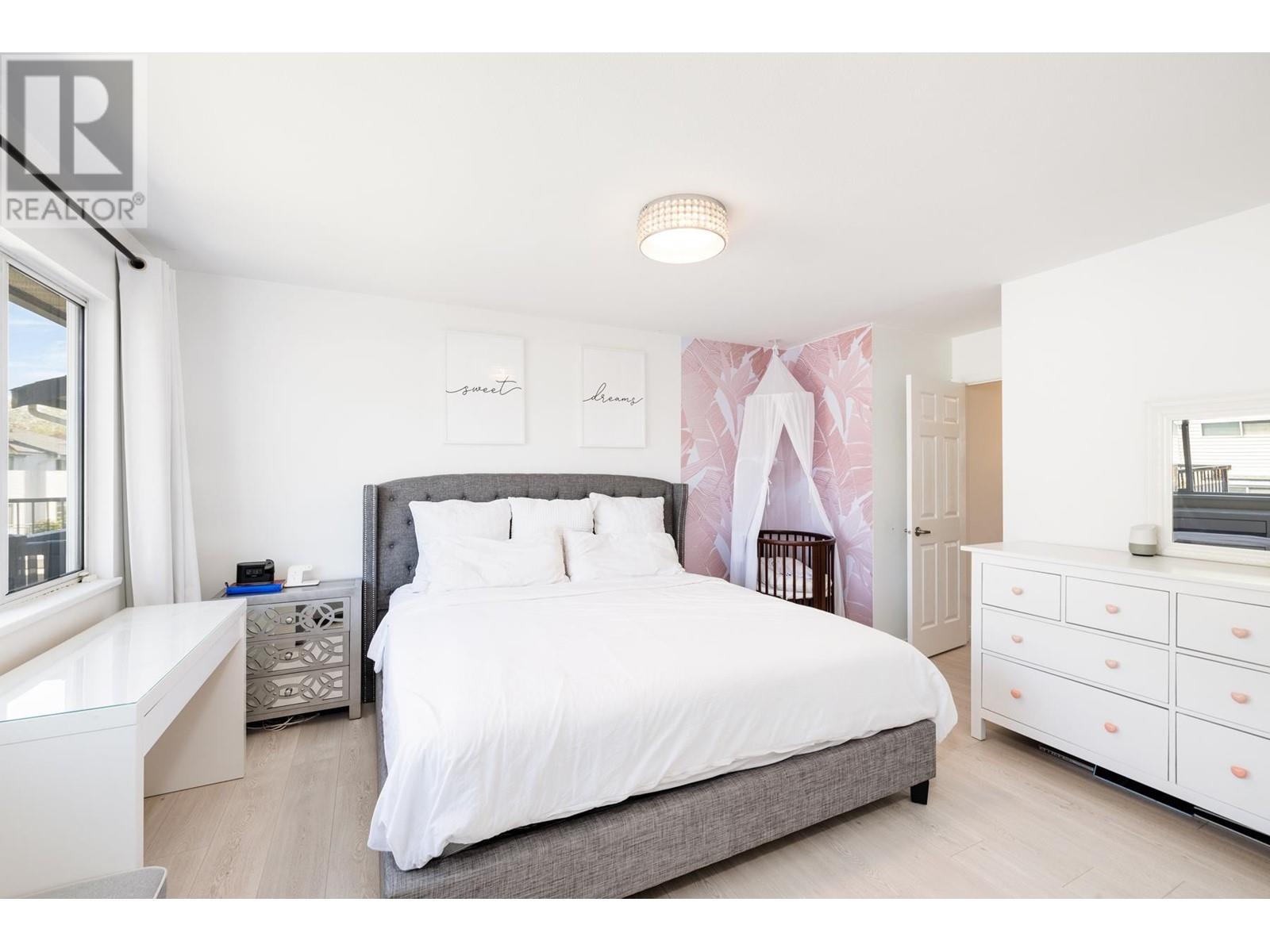 22111 Garratt Drive Property Photo 15