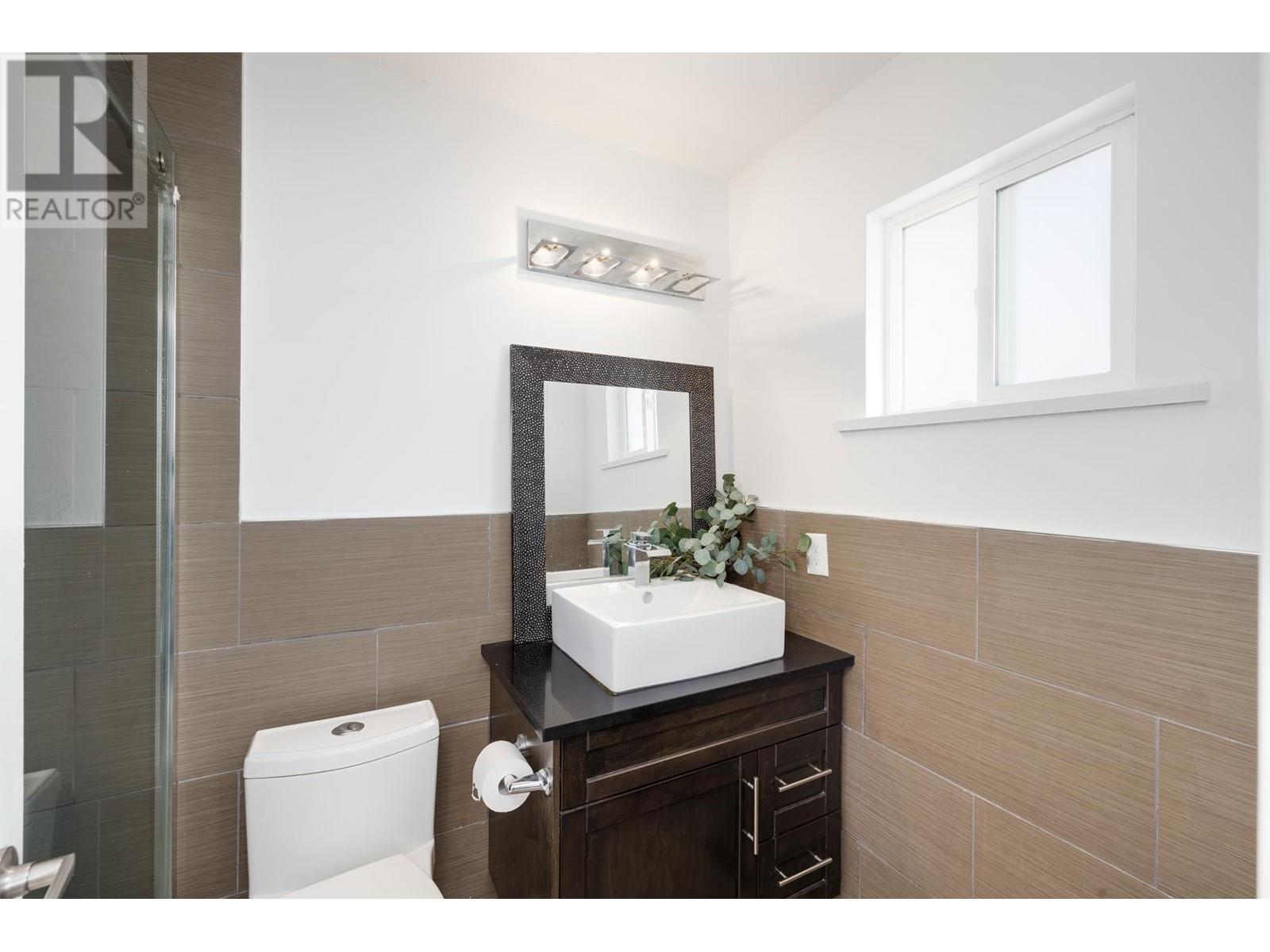 22111 Garratt Drive Property Photo 16
