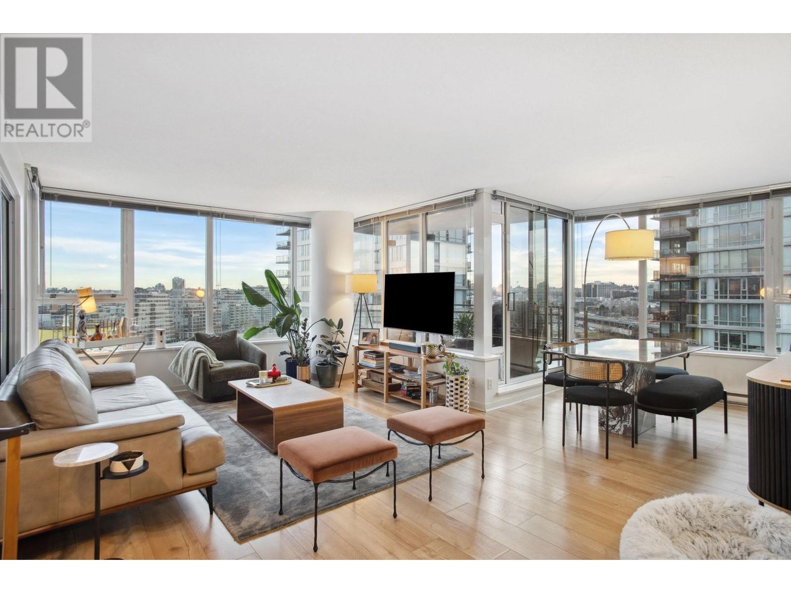 1803 33 Smithe Street Property Photo 2