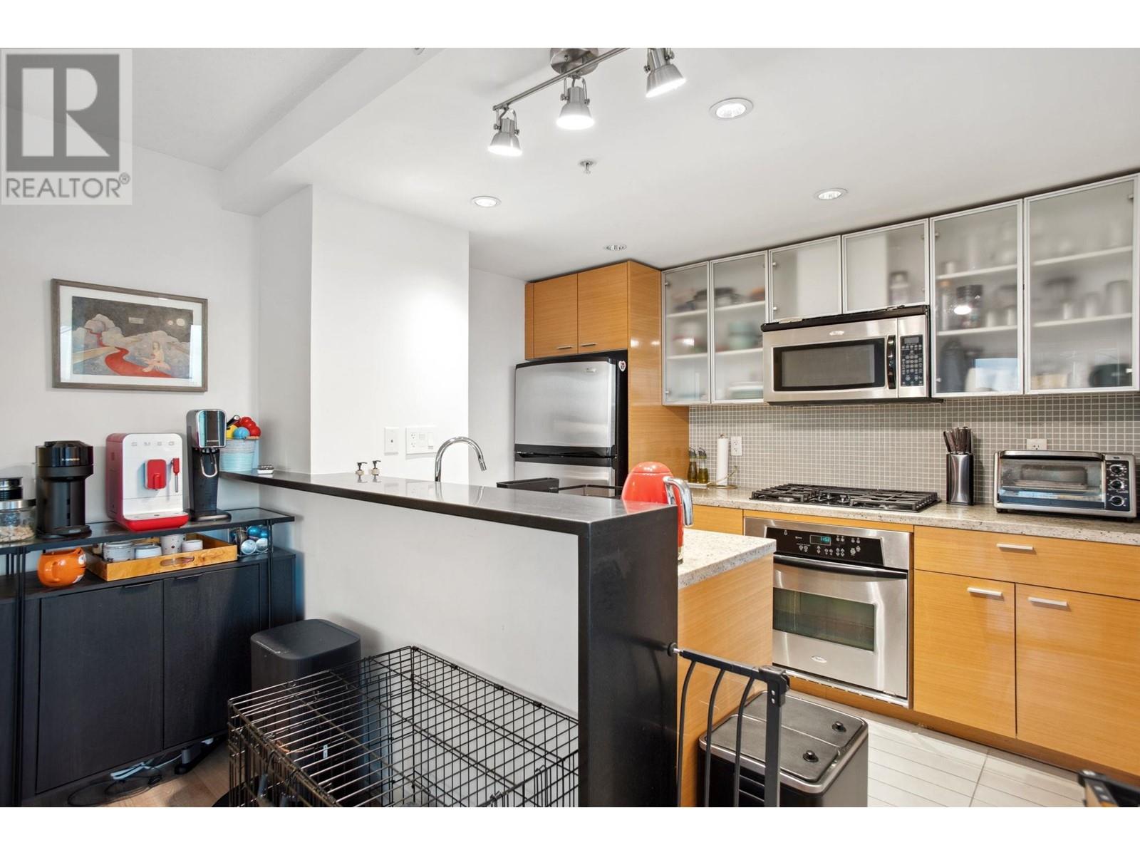 1803 33 Smithe Street Property Photo 9