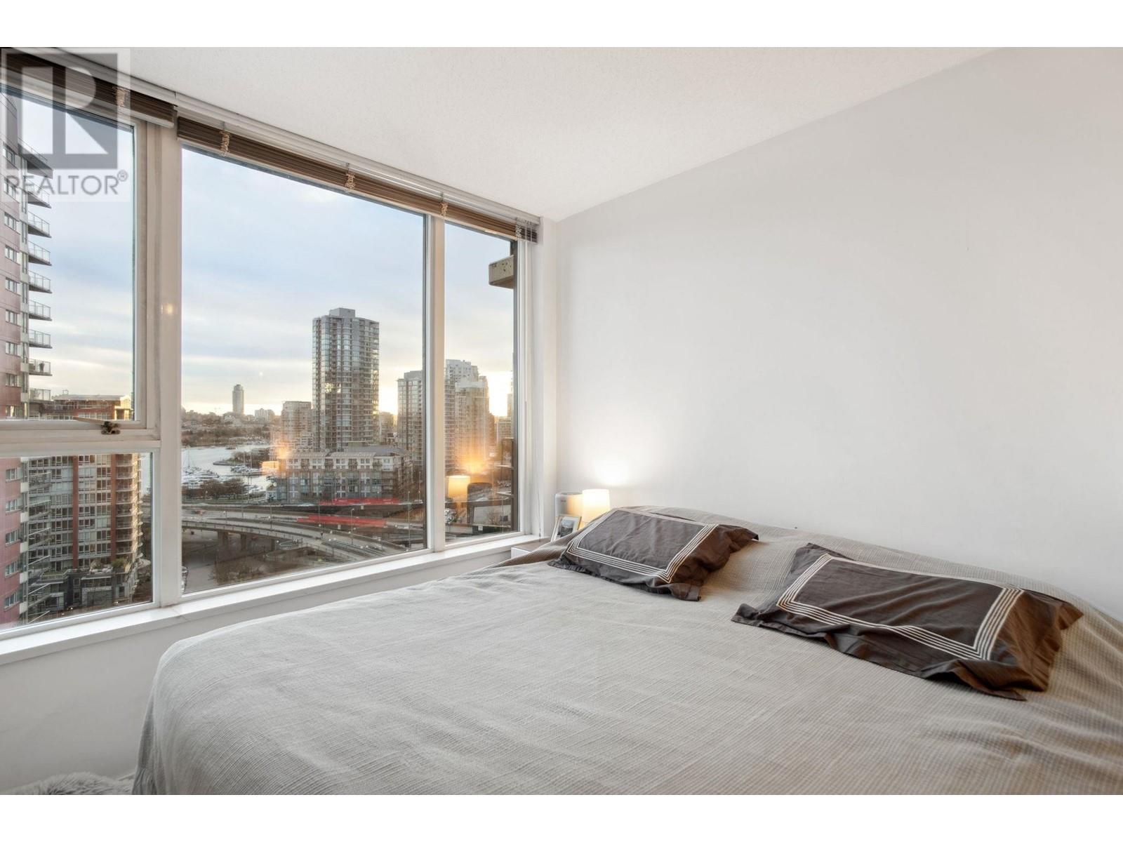 1803 33 Smithe Street Property Photo 10