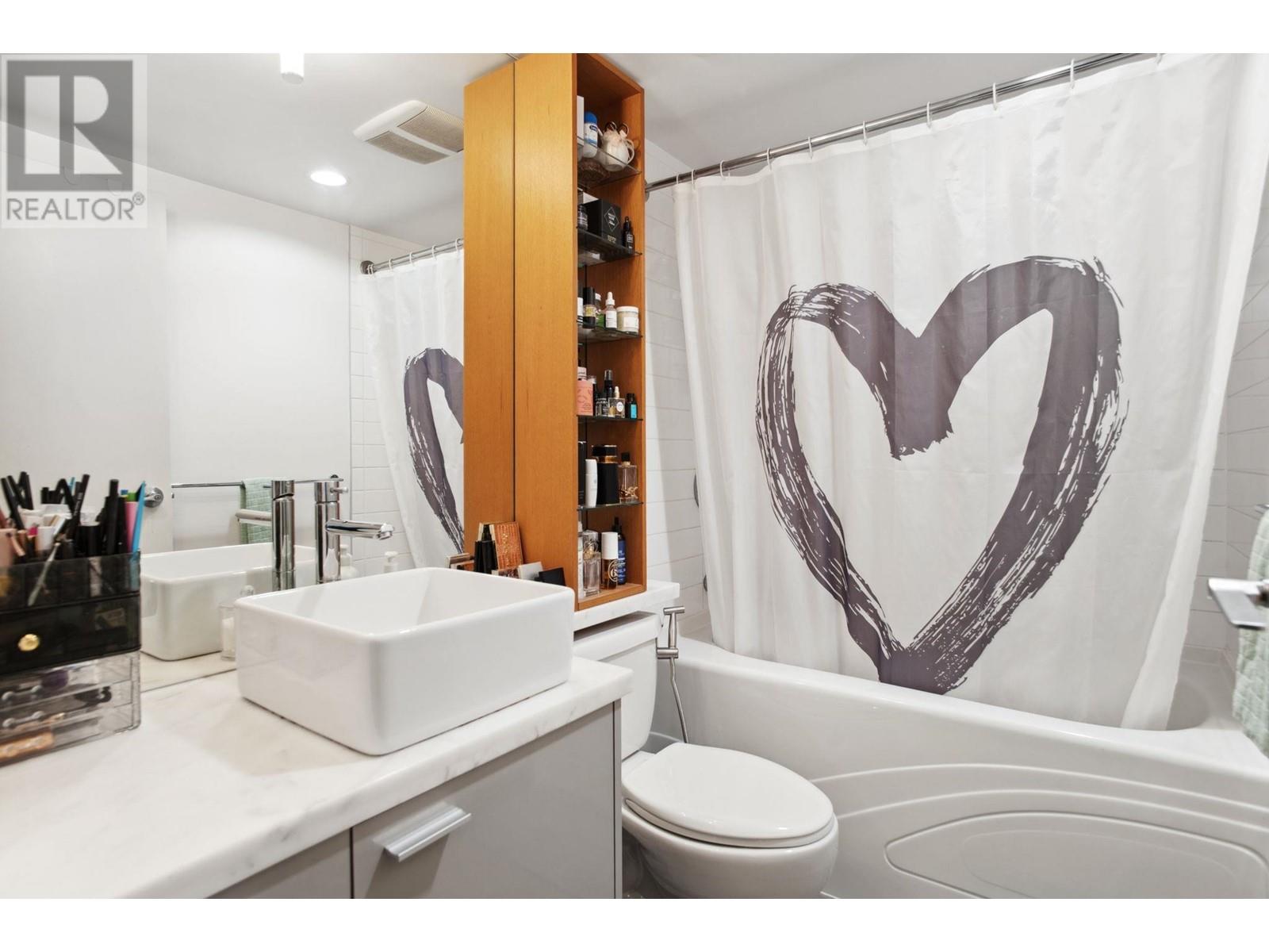 1803 33 Smithe Street Property Photo 11
