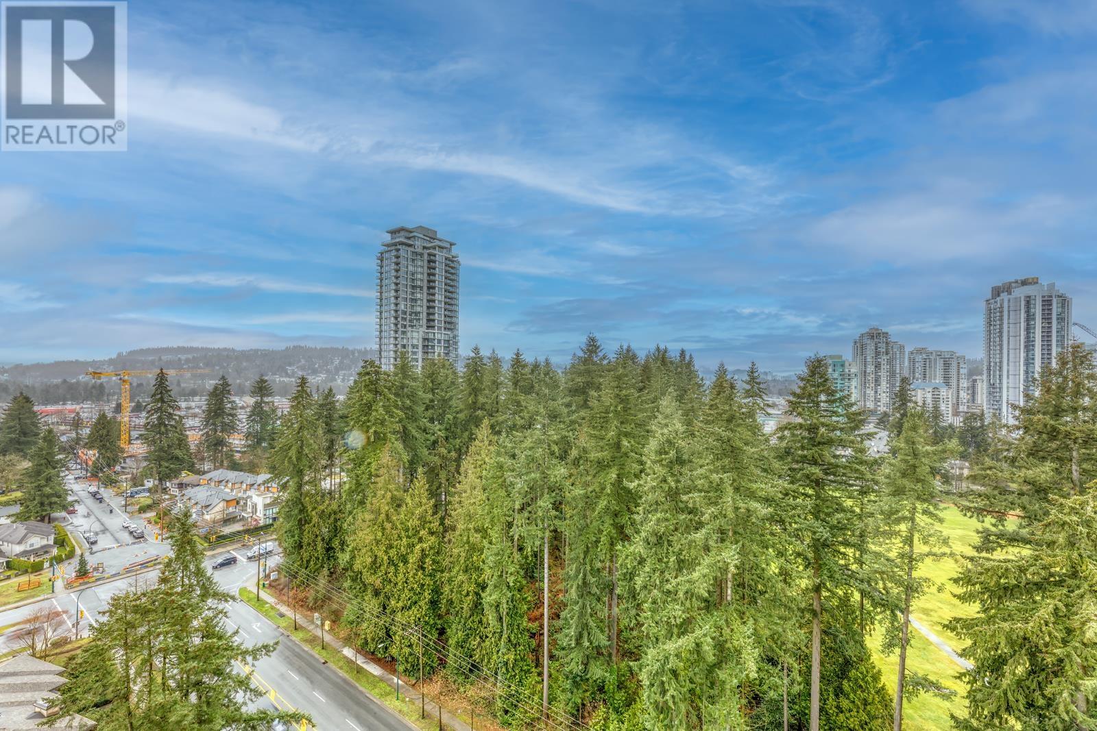 1605 3096 Windsor Gate Property Photo 4