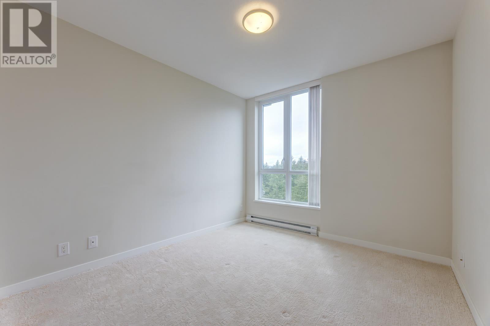 1605 3096 Windsor Gate Property Photo 10
