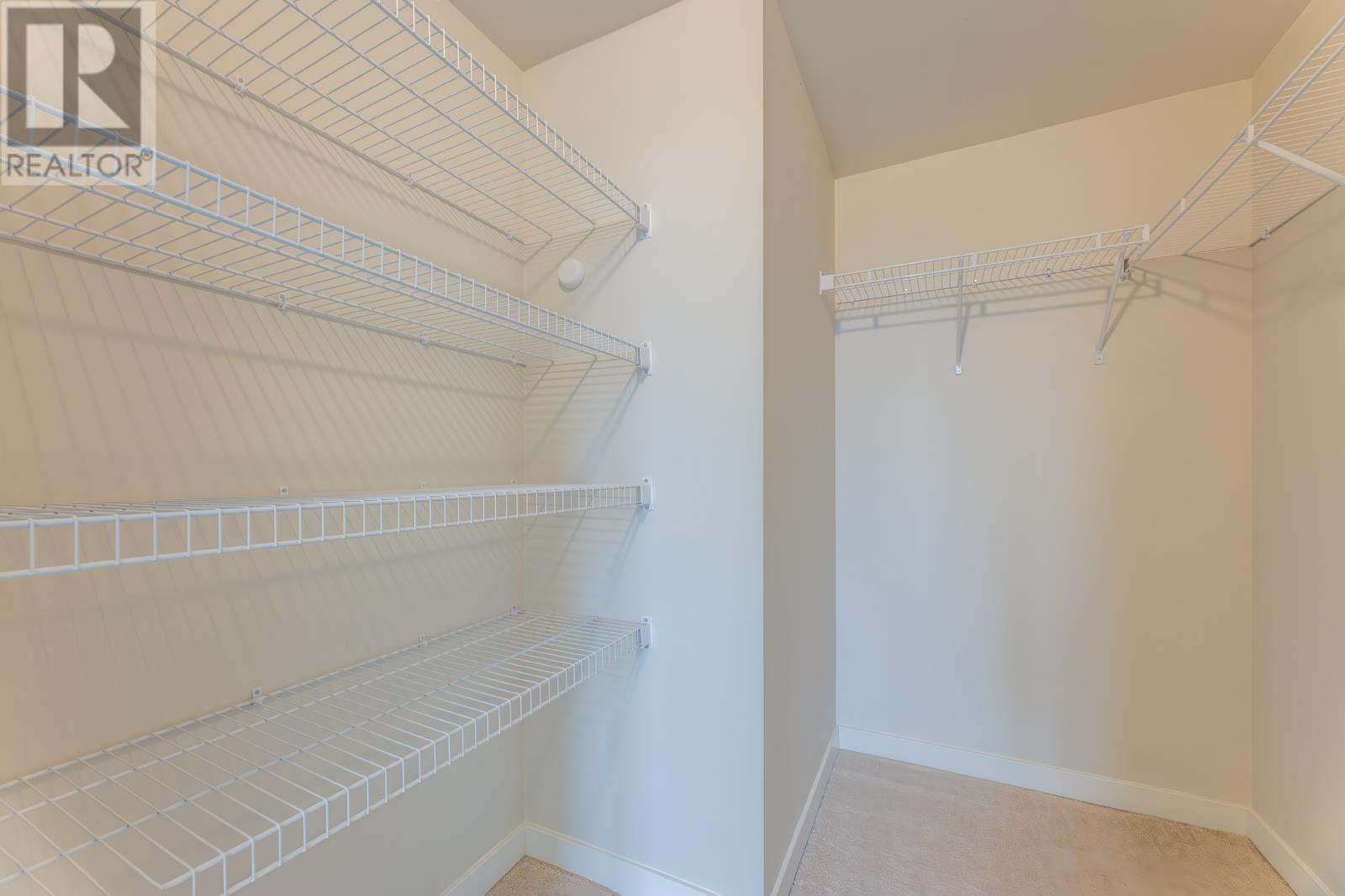 1605 3096 Windsor Gate Property Photo 12