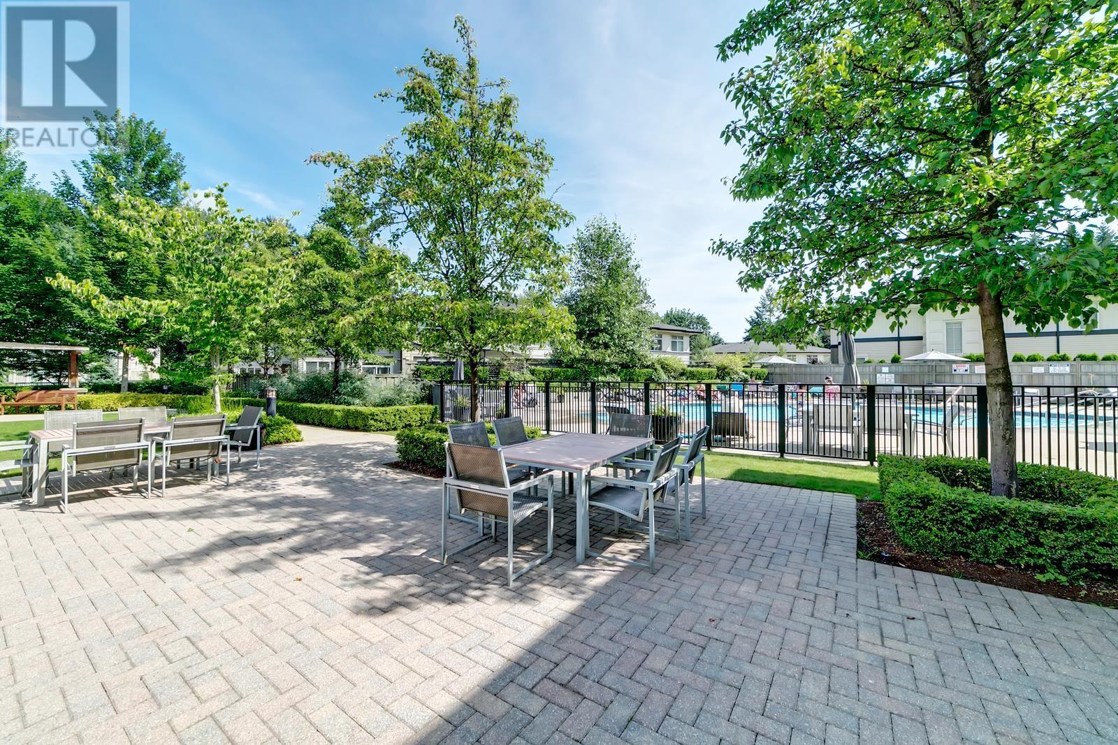 1605 3096 Windsor Gate Property Photo 32