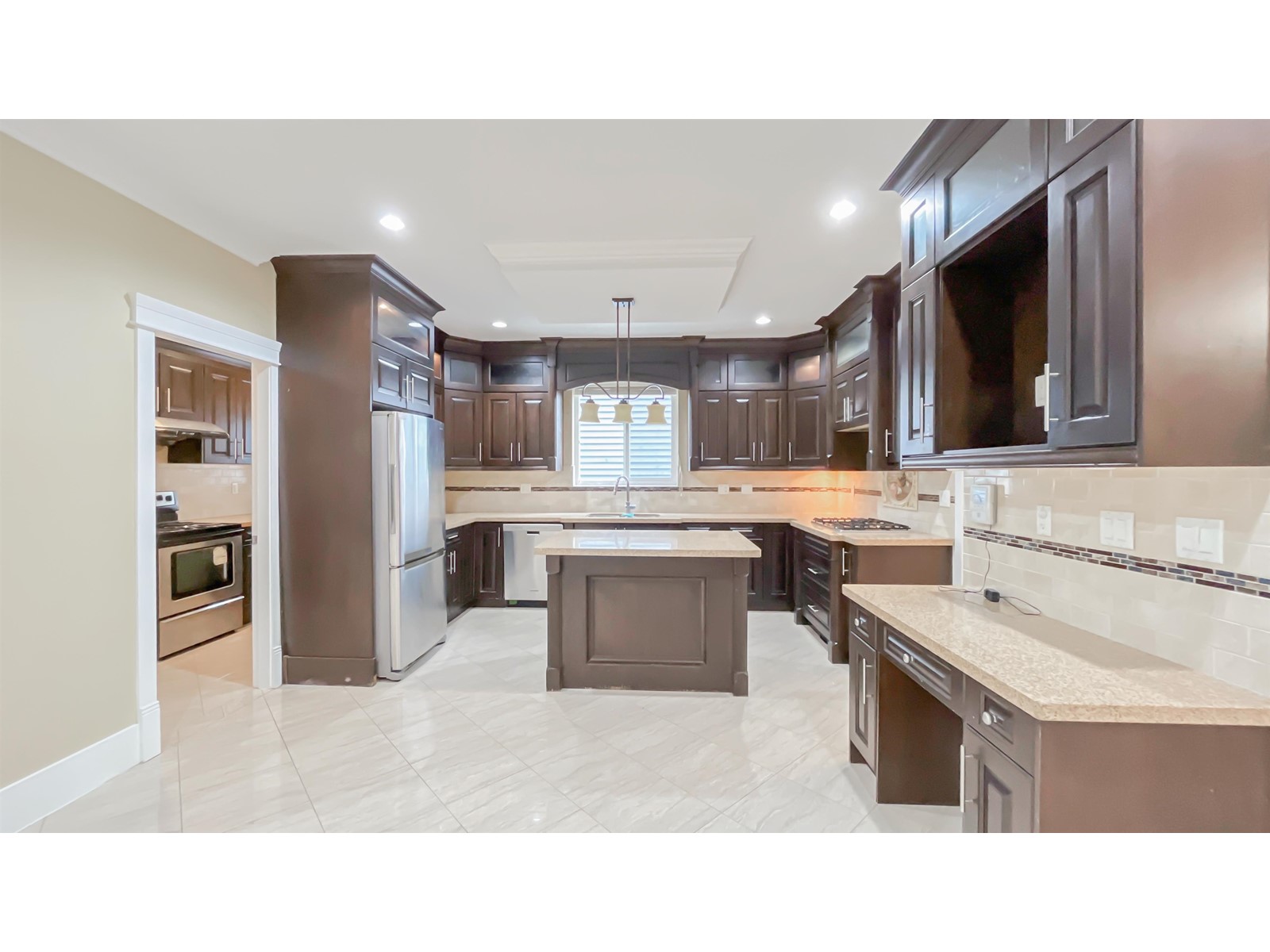 14059 91 Avenue Property Photo 9