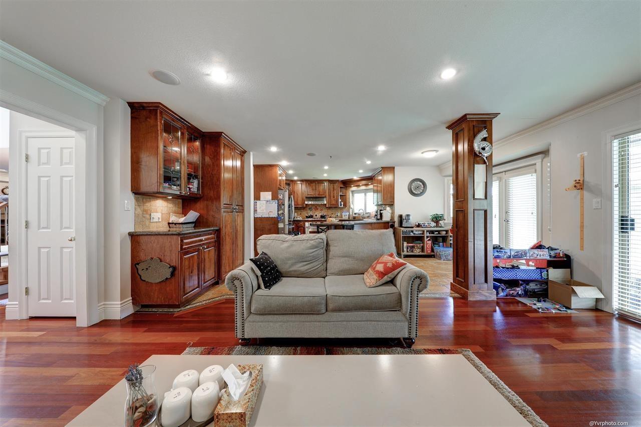 3382 155 Street Property Photo 13