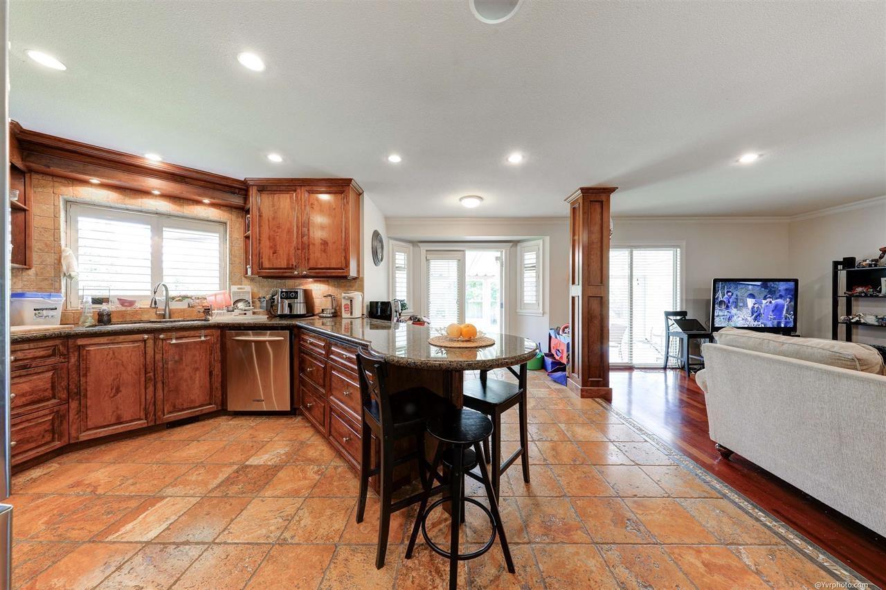 3382 155 Street Property Photo 17