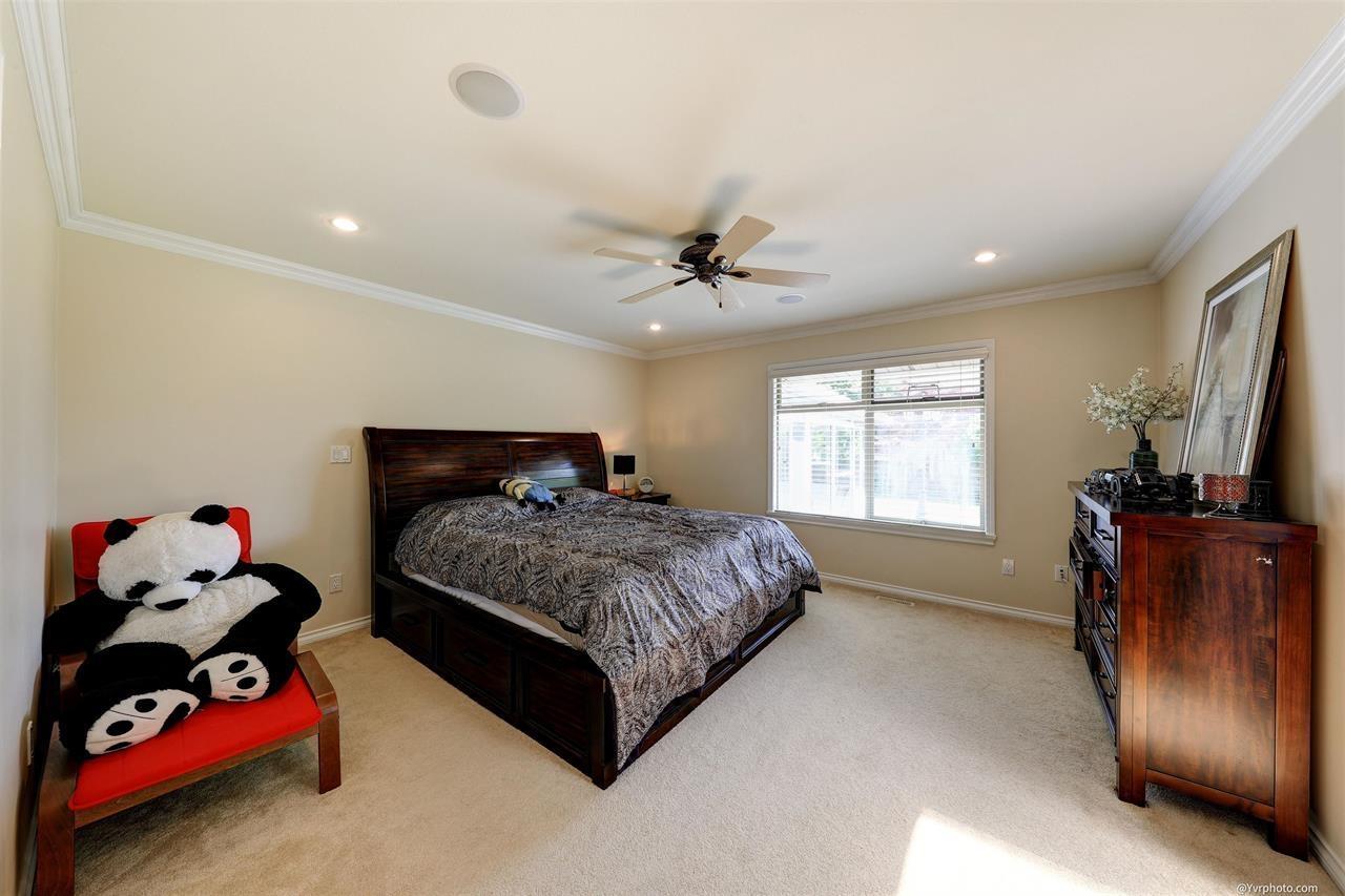 3382 155 Street Property Photo 23