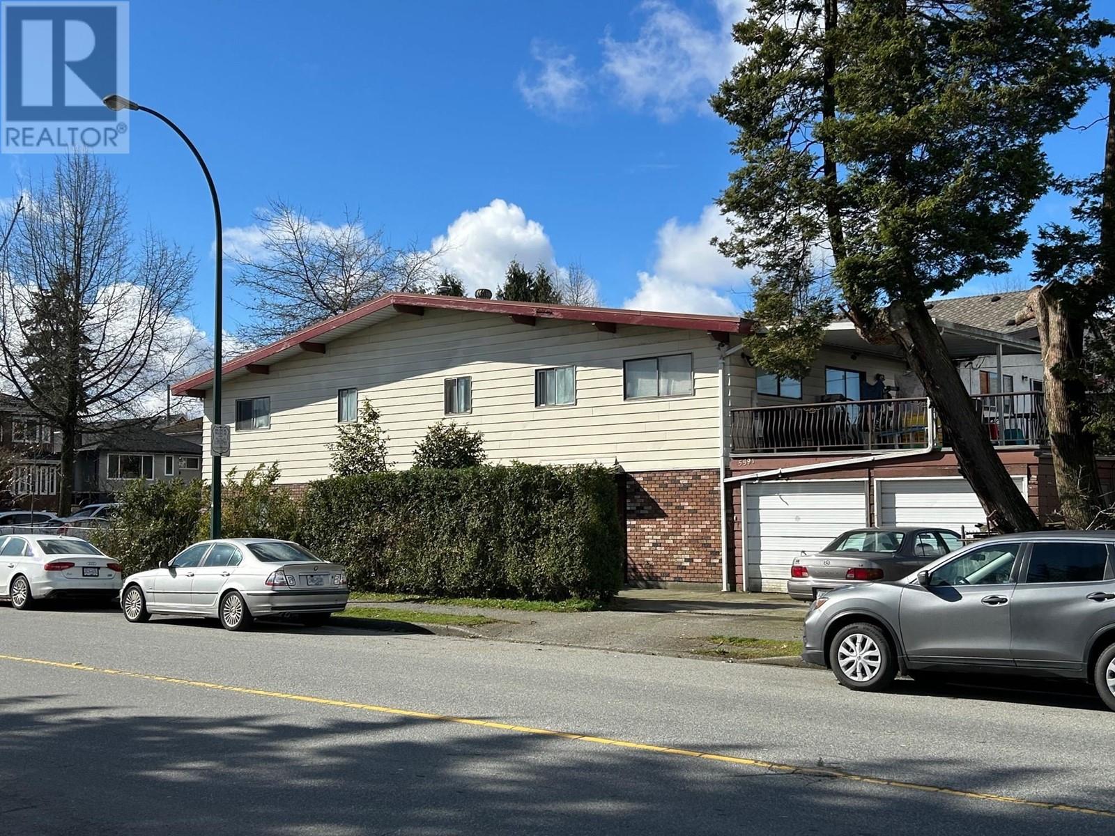 5591 Clarendon Street Property Photo 1