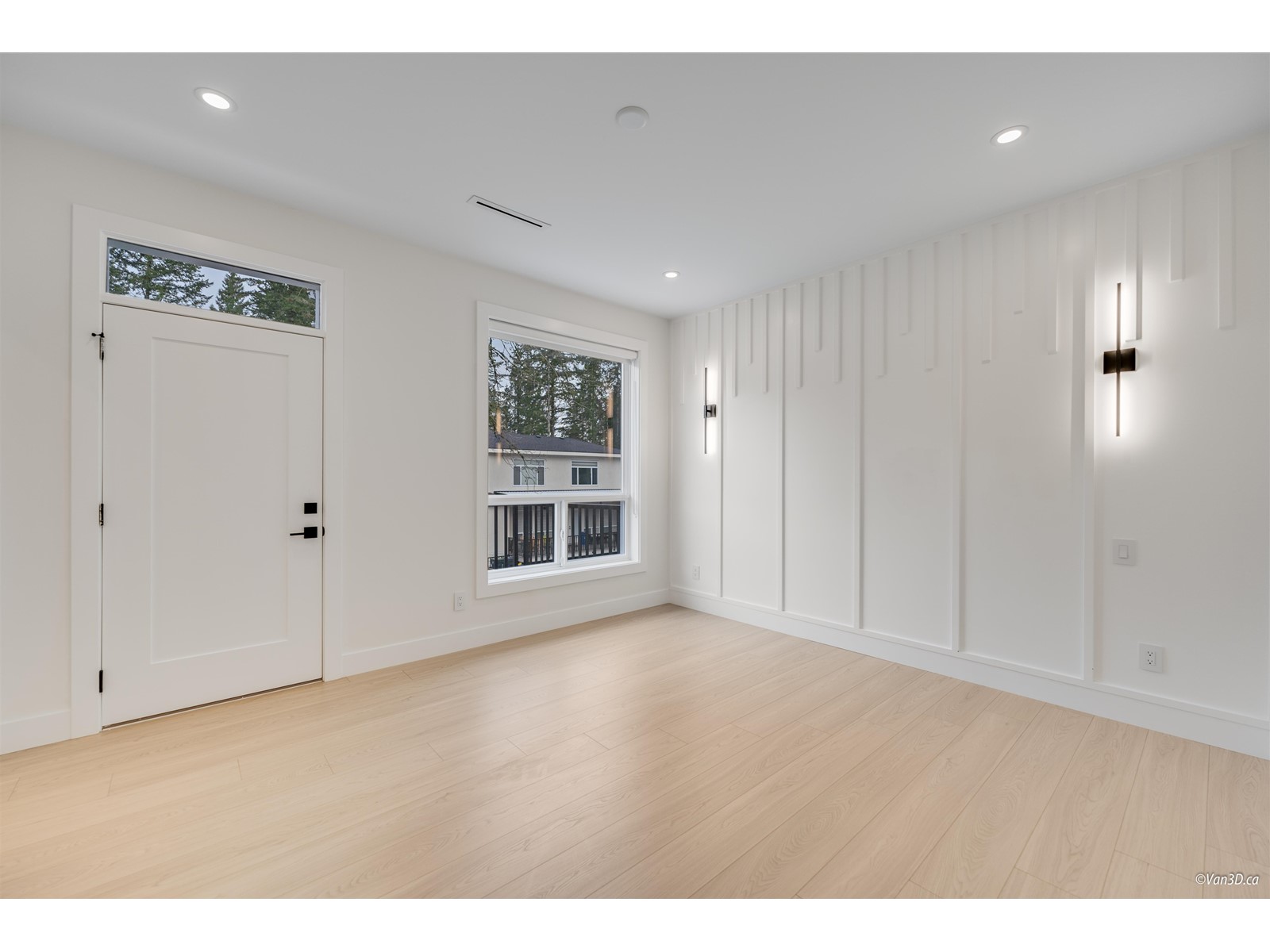 20243 27 Avenue Property Photo 18