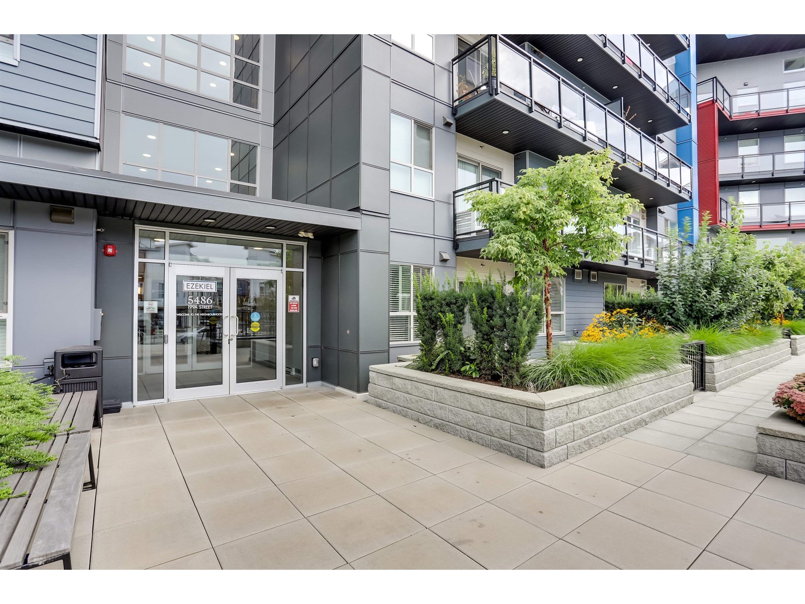514 5486 199a Street Property Photo 1