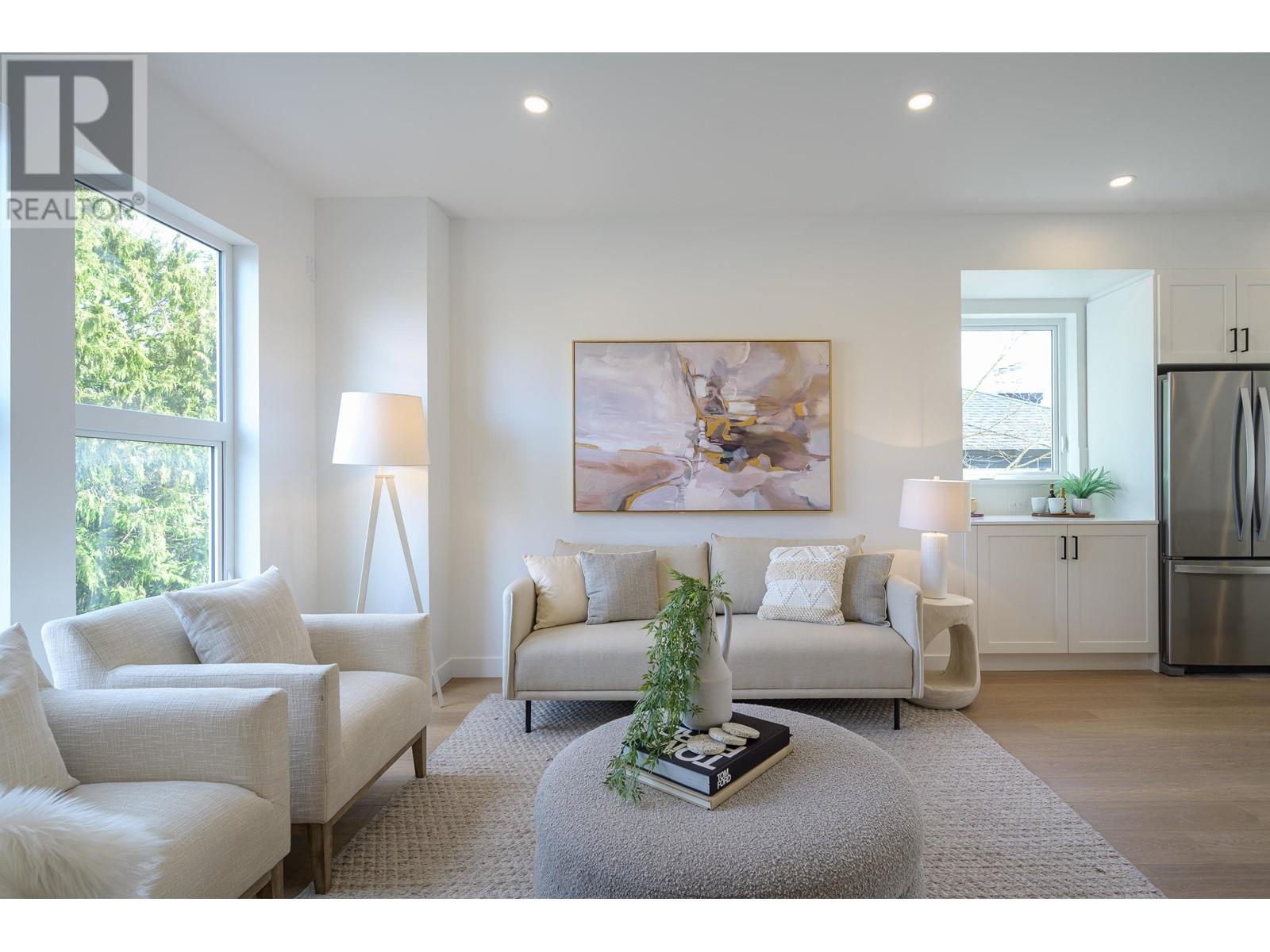 1 4788 54a Street Property Photo 5