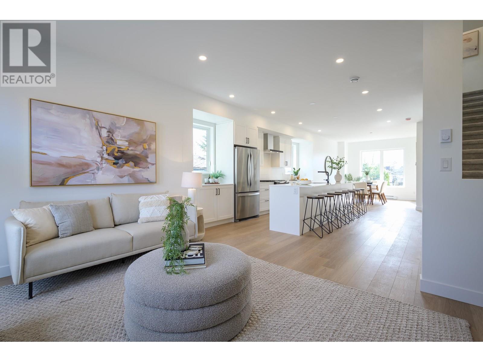 1 4788 54a Street Property Photo 8