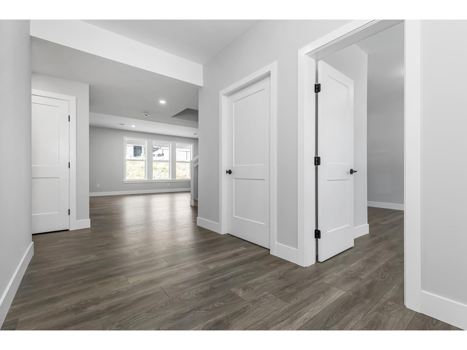 1949 Sparrow Hawk Place, Mt Woodside Property Photo 2