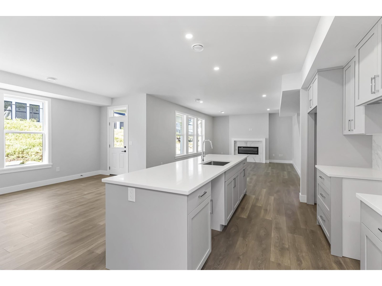 1949 Sparrow Hawk Place, Mt Woodside Property Photo 18