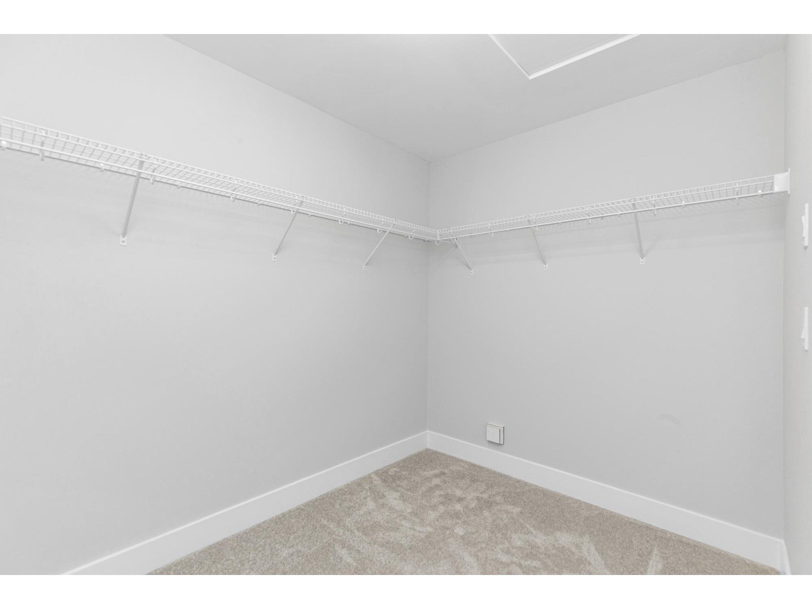 1949 Sparrow Hawk Place, Mt Woodside Property Photo 33