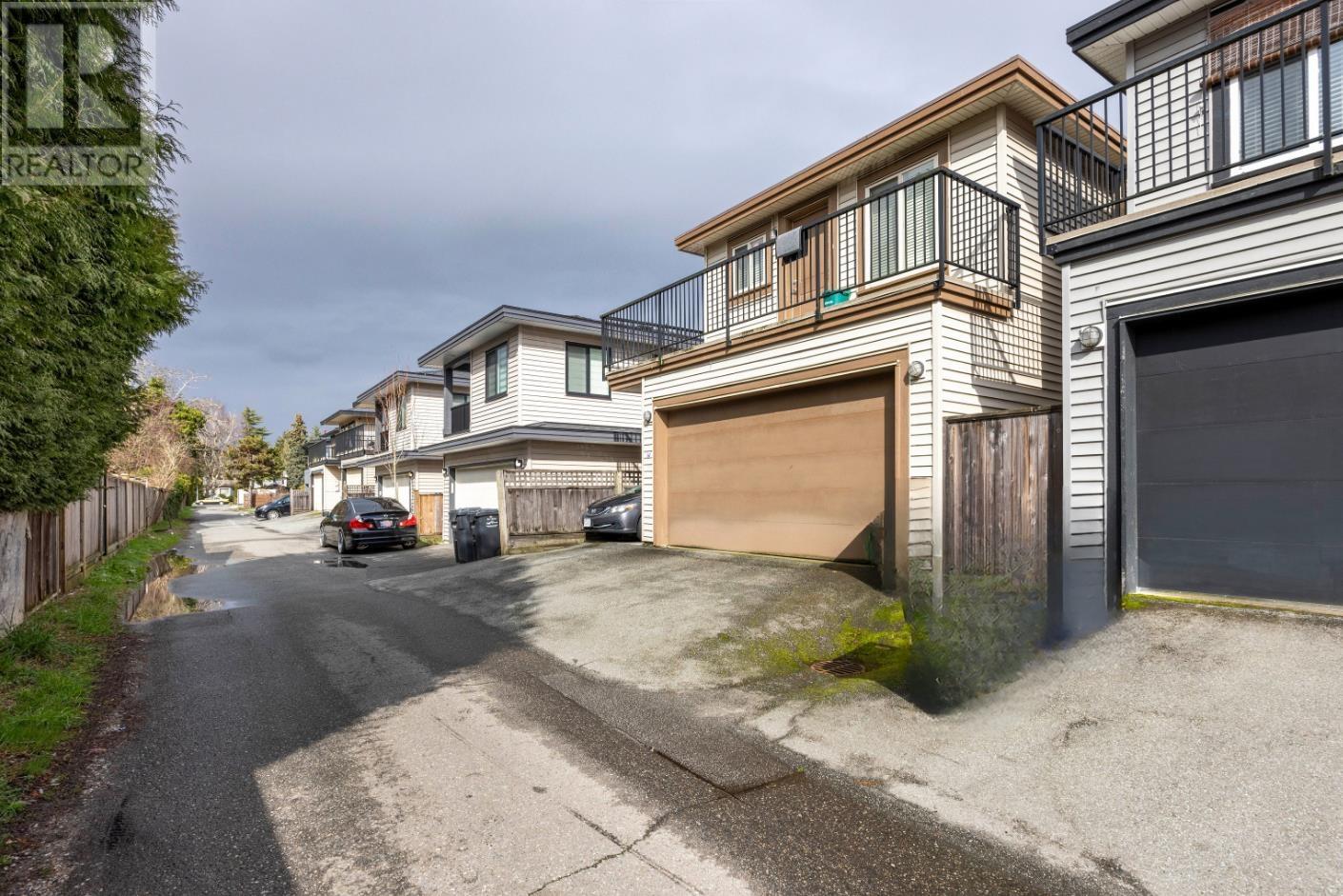 10511 No.1 Road Property Photo 3