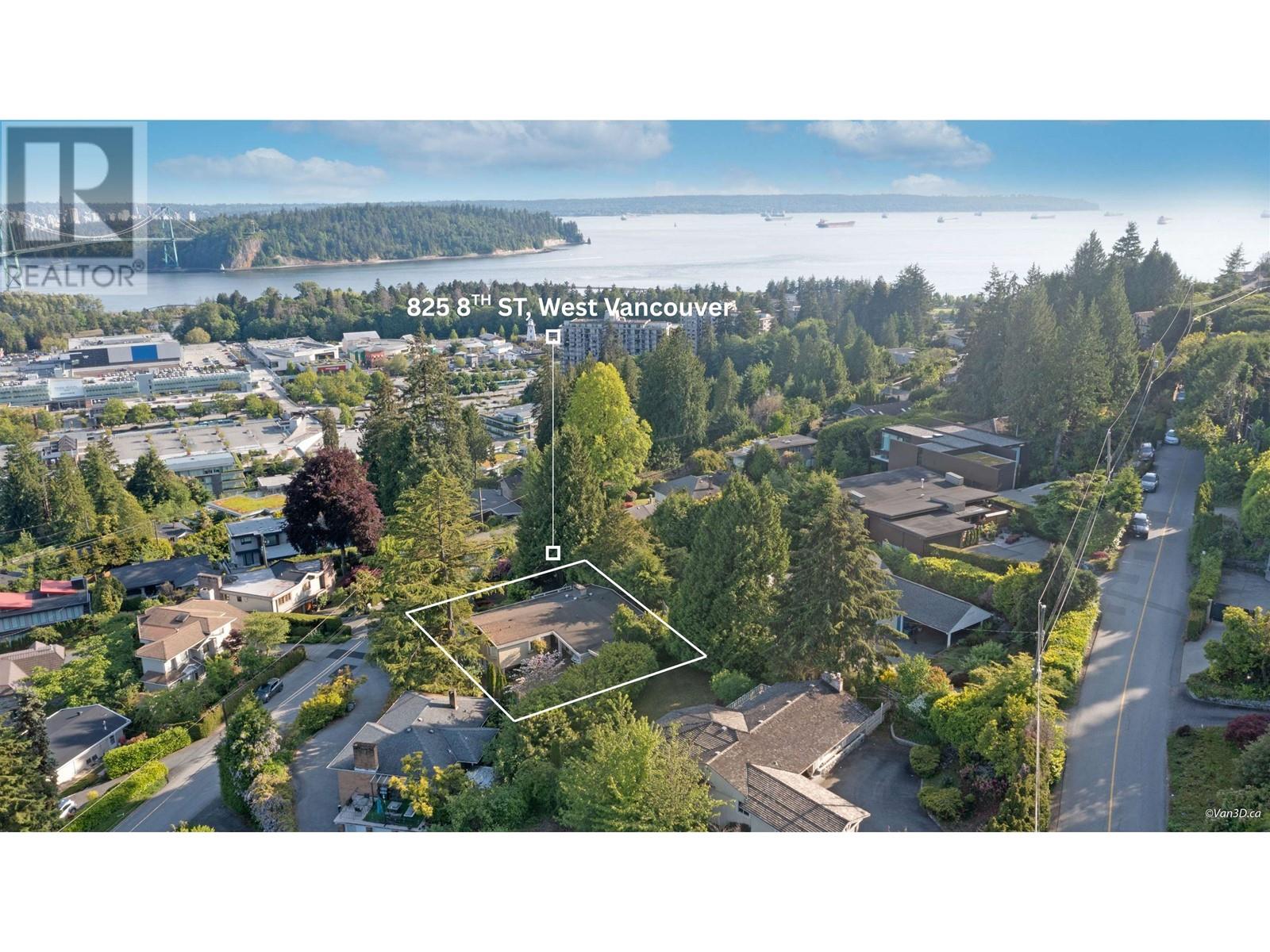 825 8th Street Property Photo 1