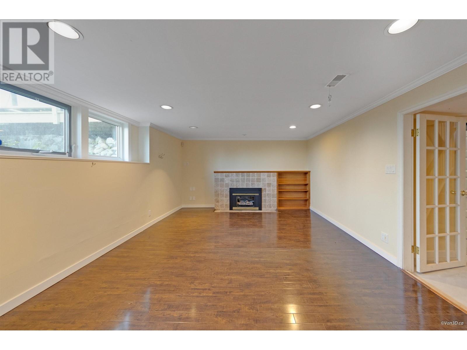 825 8th Street Property Photo 20