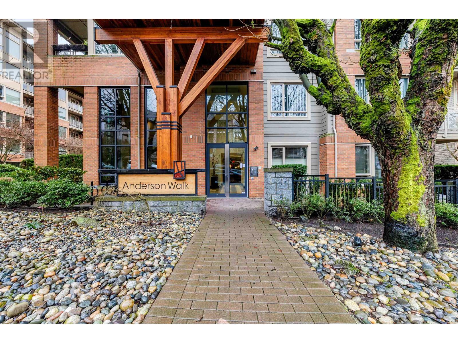 111 139 22nd Street Property Photo 1