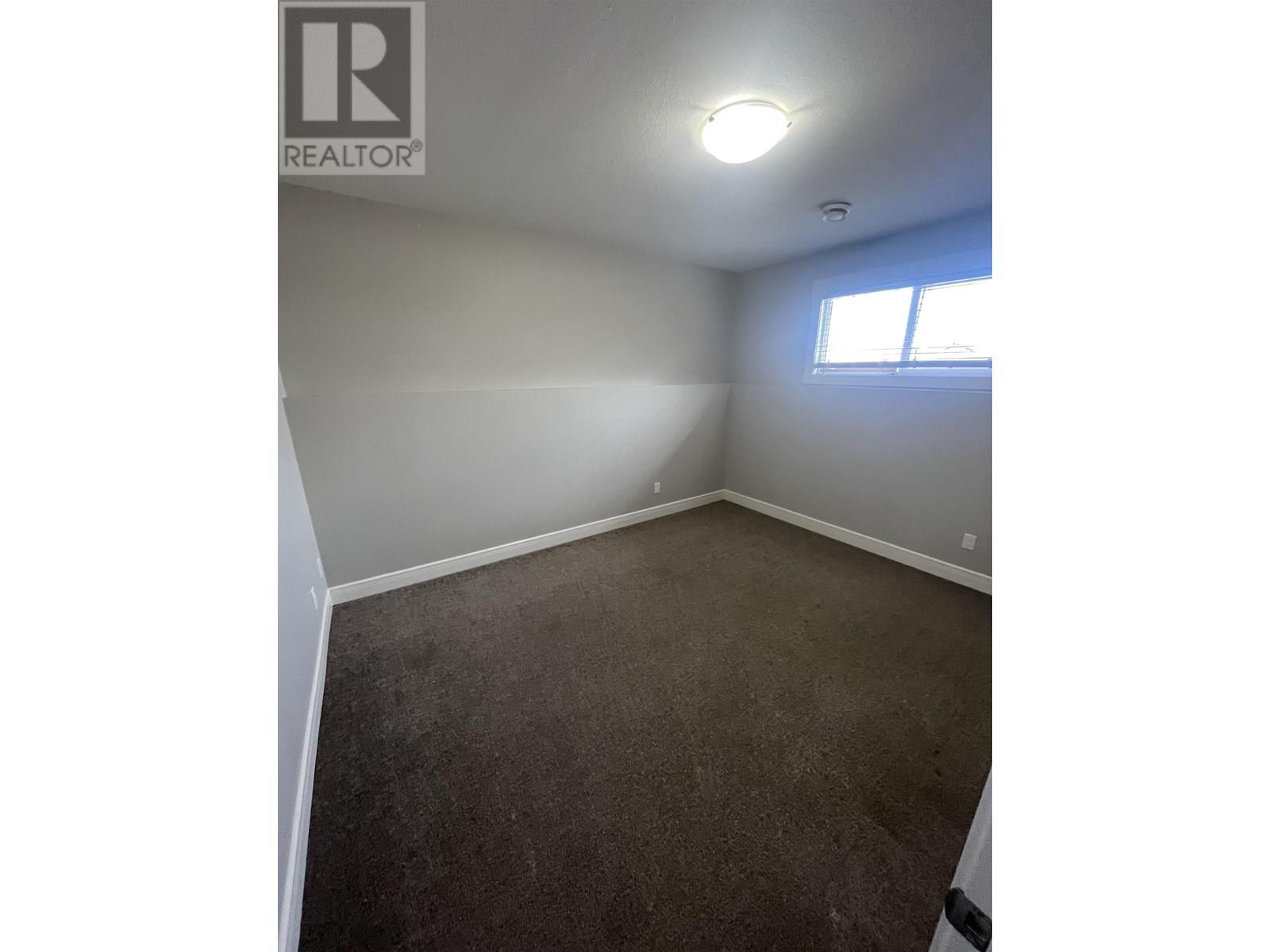 8615 81a Street Property Photo 12