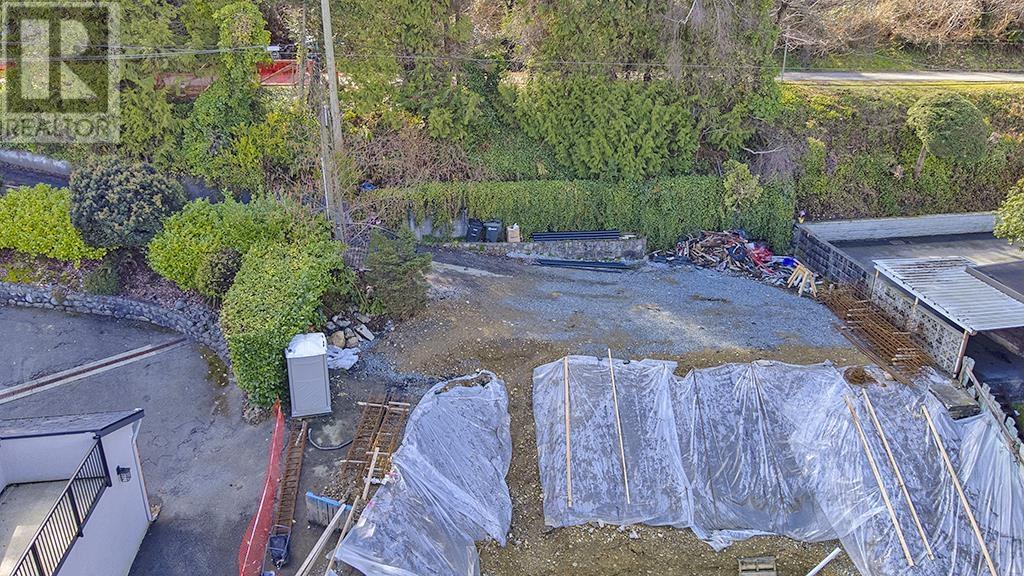 5645 Highfield Drive Property Photo 10