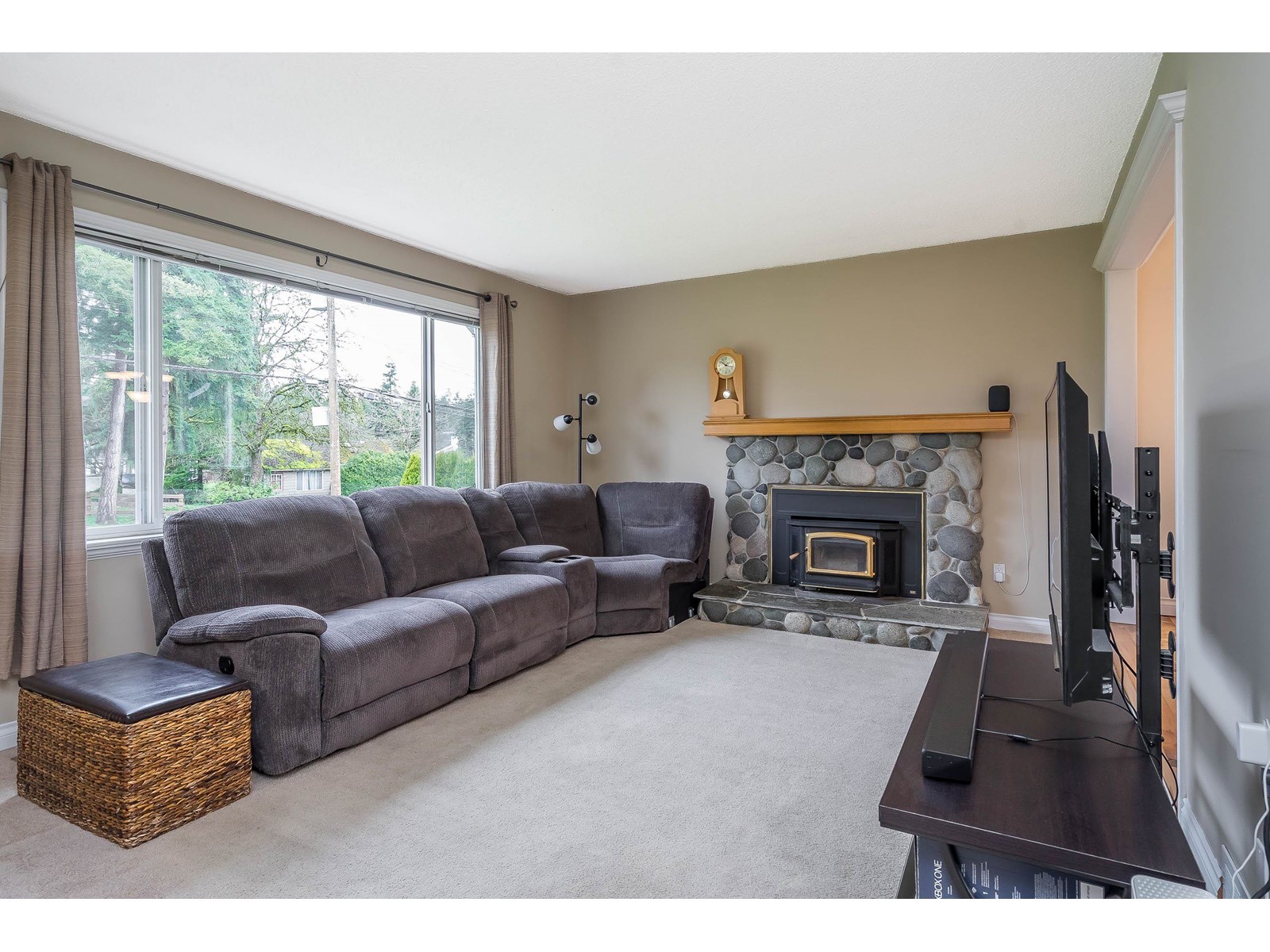 5688 244 Street Property Photo 5