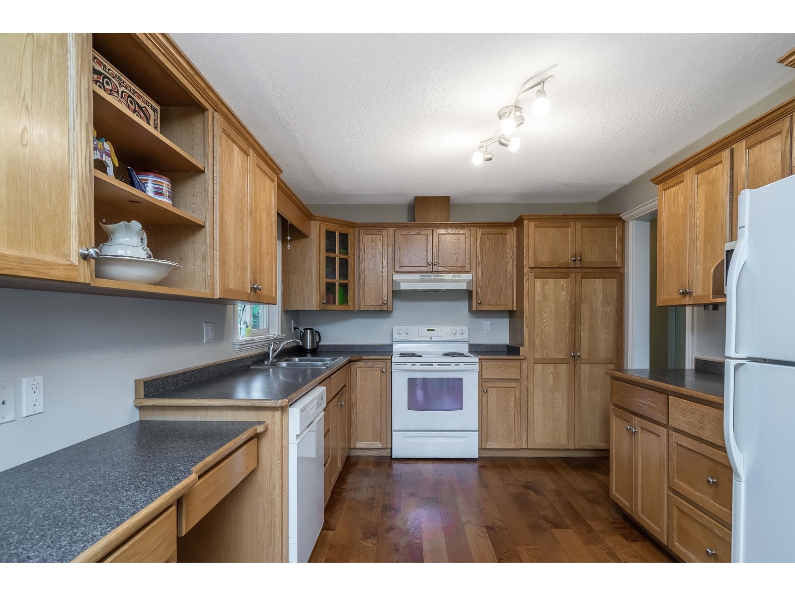 5688 244 Street Property Photo 11