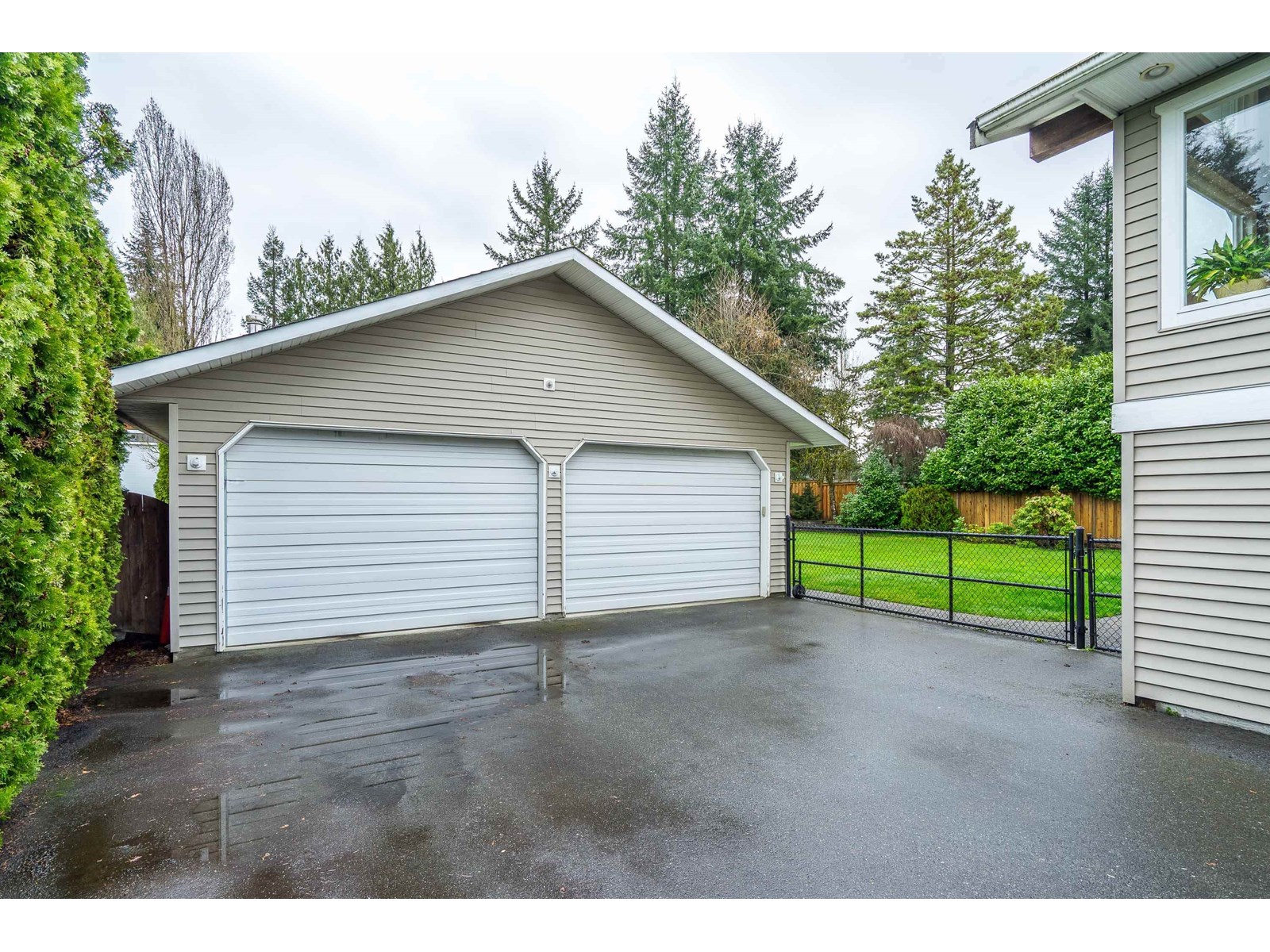 5688 244 Street Property Photo 30