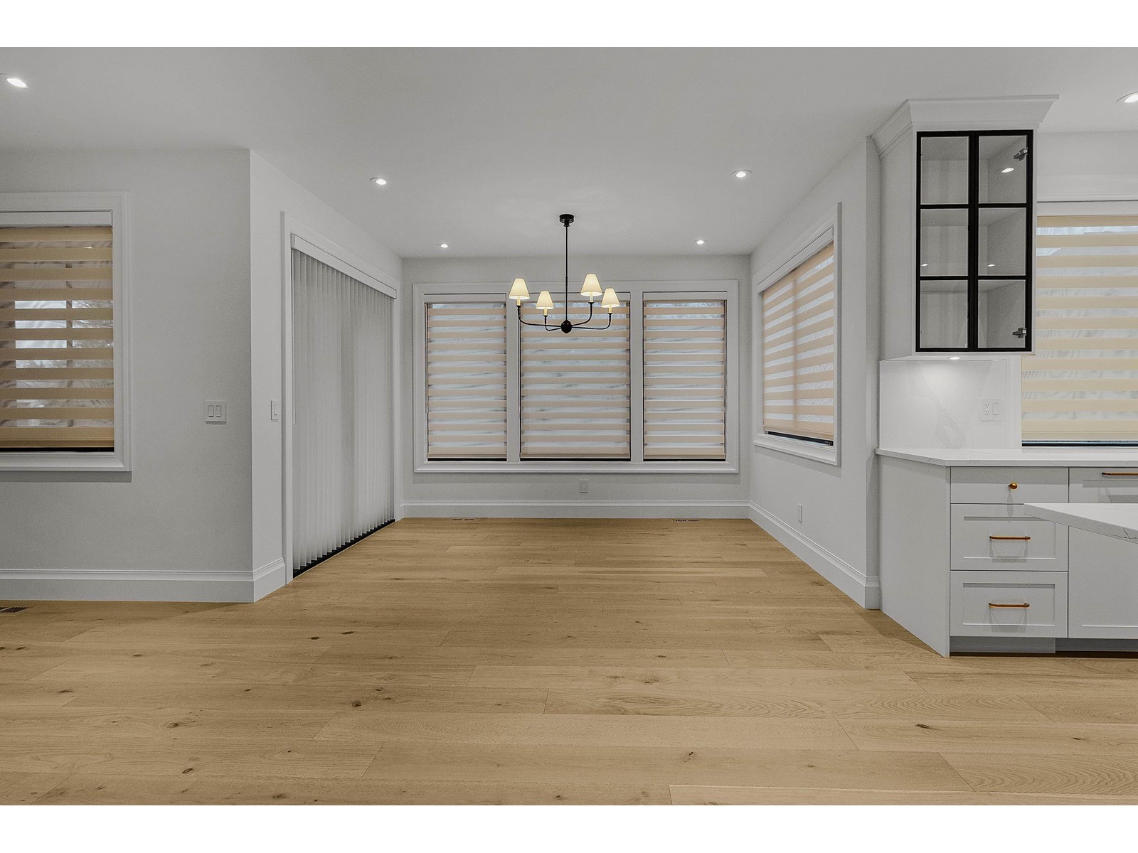15590 38a Avenue Property Photo 12