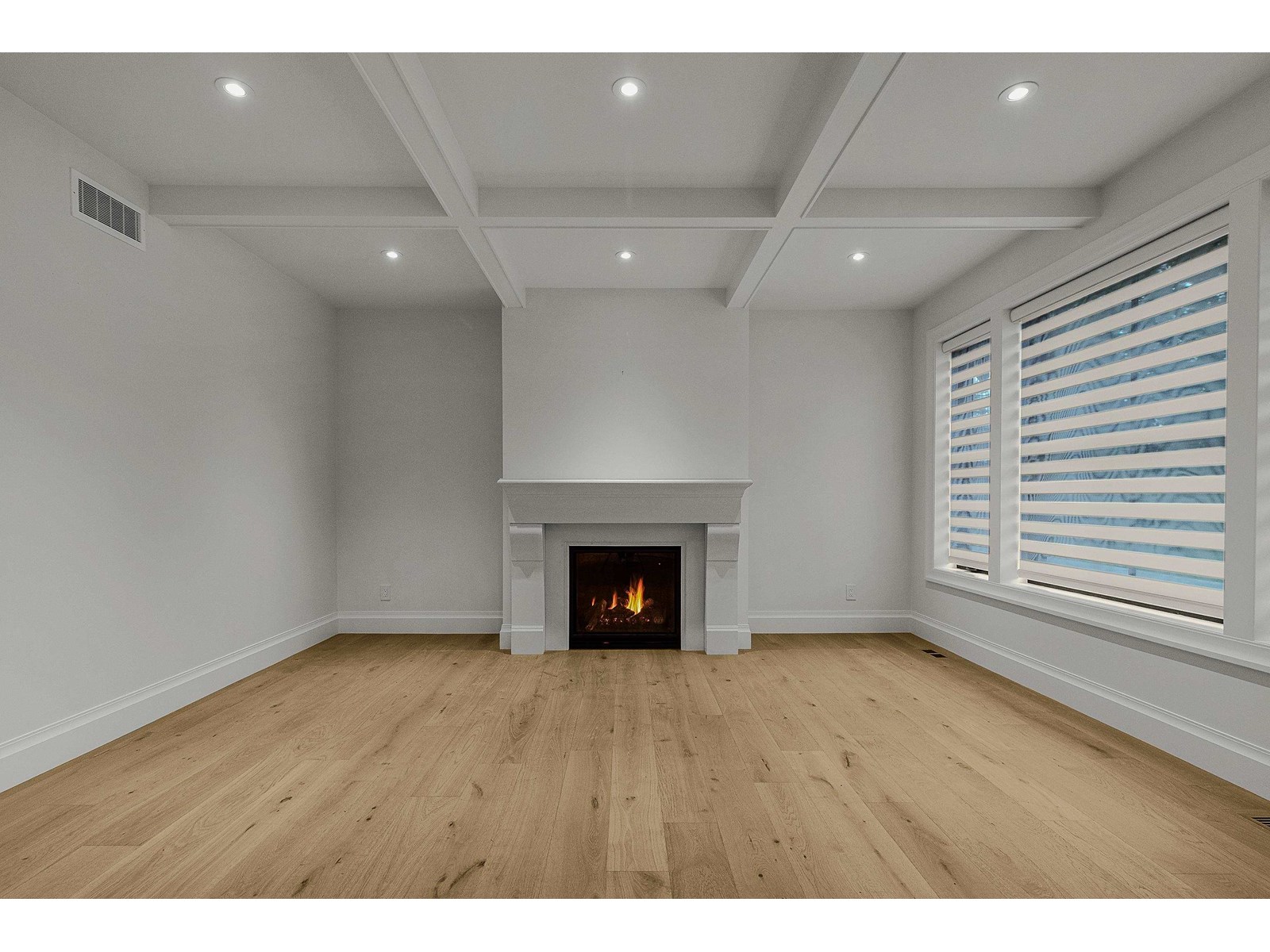 15590 38a Avenue Property Photo 17