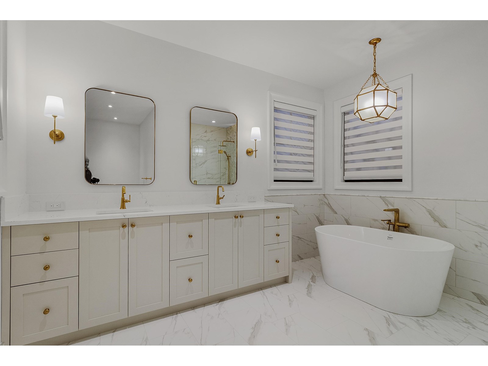 15590 38a Avenue Property Photo 21