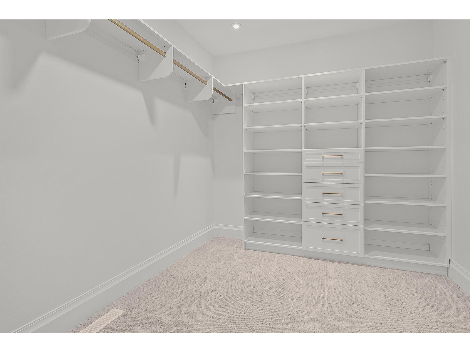 15590 38a Avenue Property Photo 22