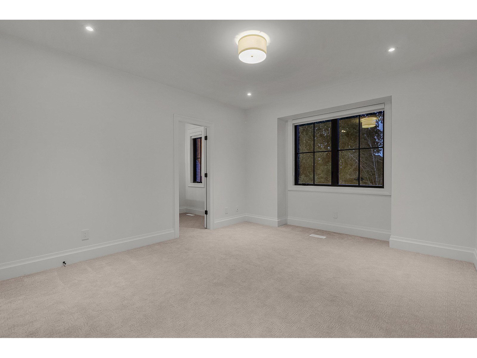 15590 38a Avenue Property Photo 23