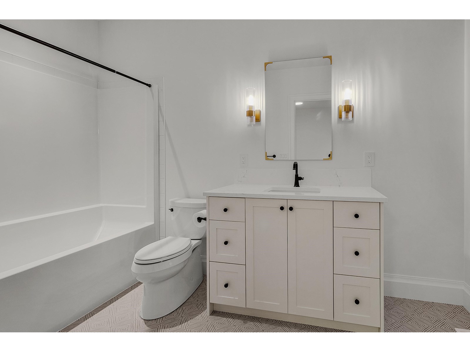 15590 38a Avenue Property Photo 24