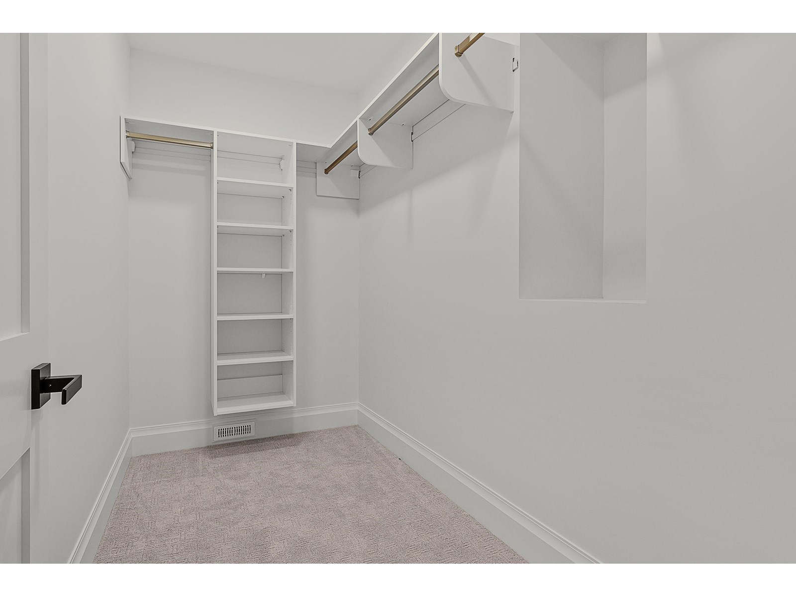 15590 38a Avenue Property Photo 26