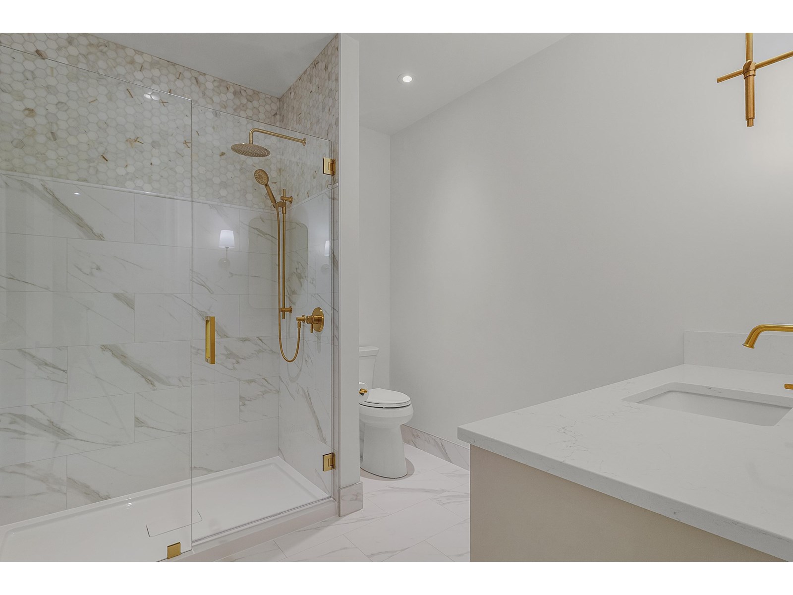 15590 38a Avenue Property Photo 27