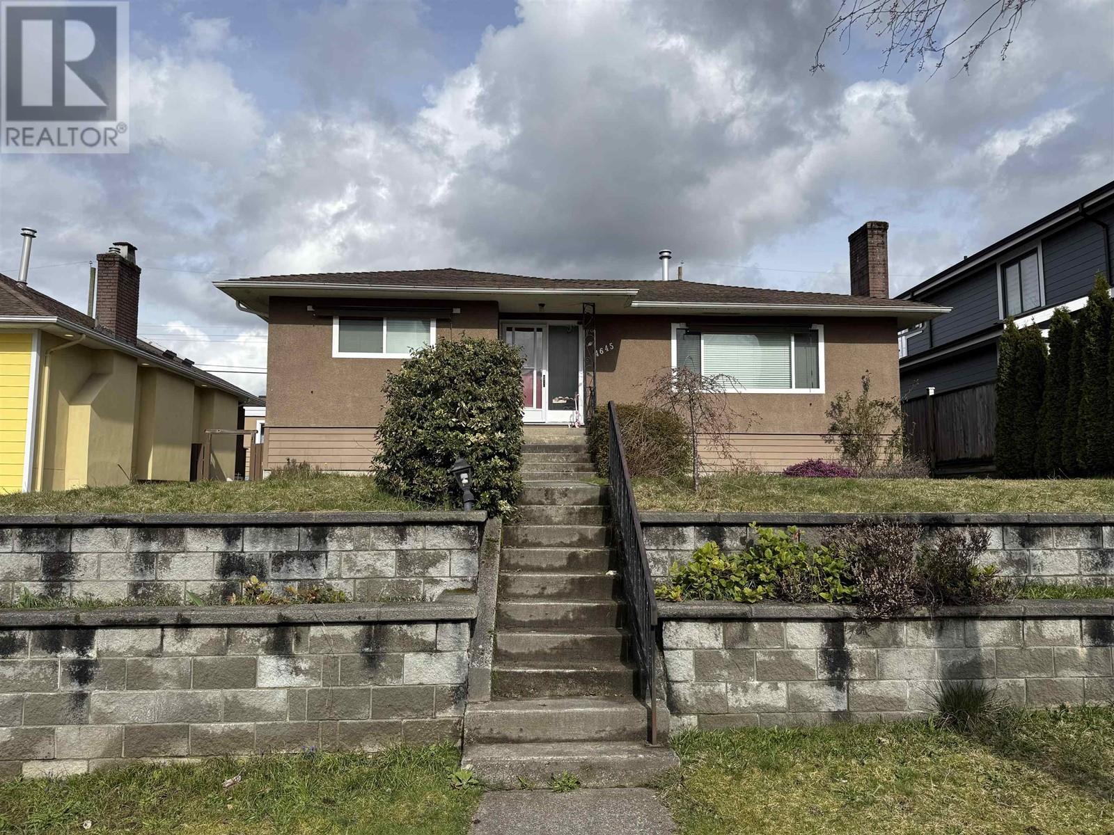 4645 BRENTLAWN DRIVE Property Photo 1