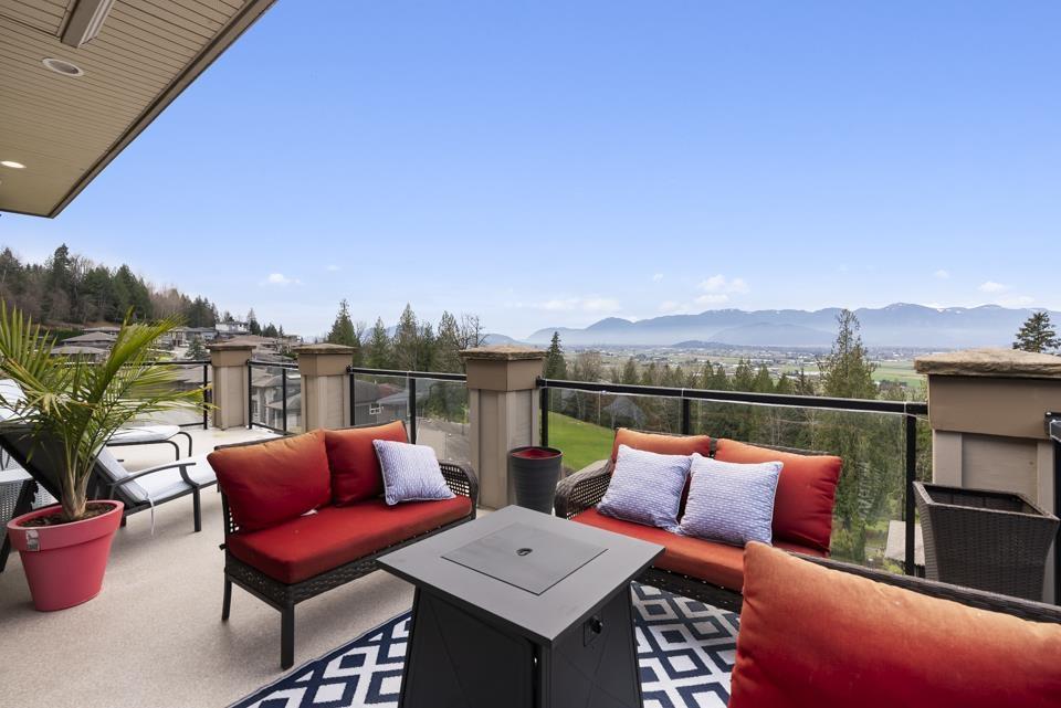 125 51075 Falls Court, Eastern Hillsides Property Photo 1