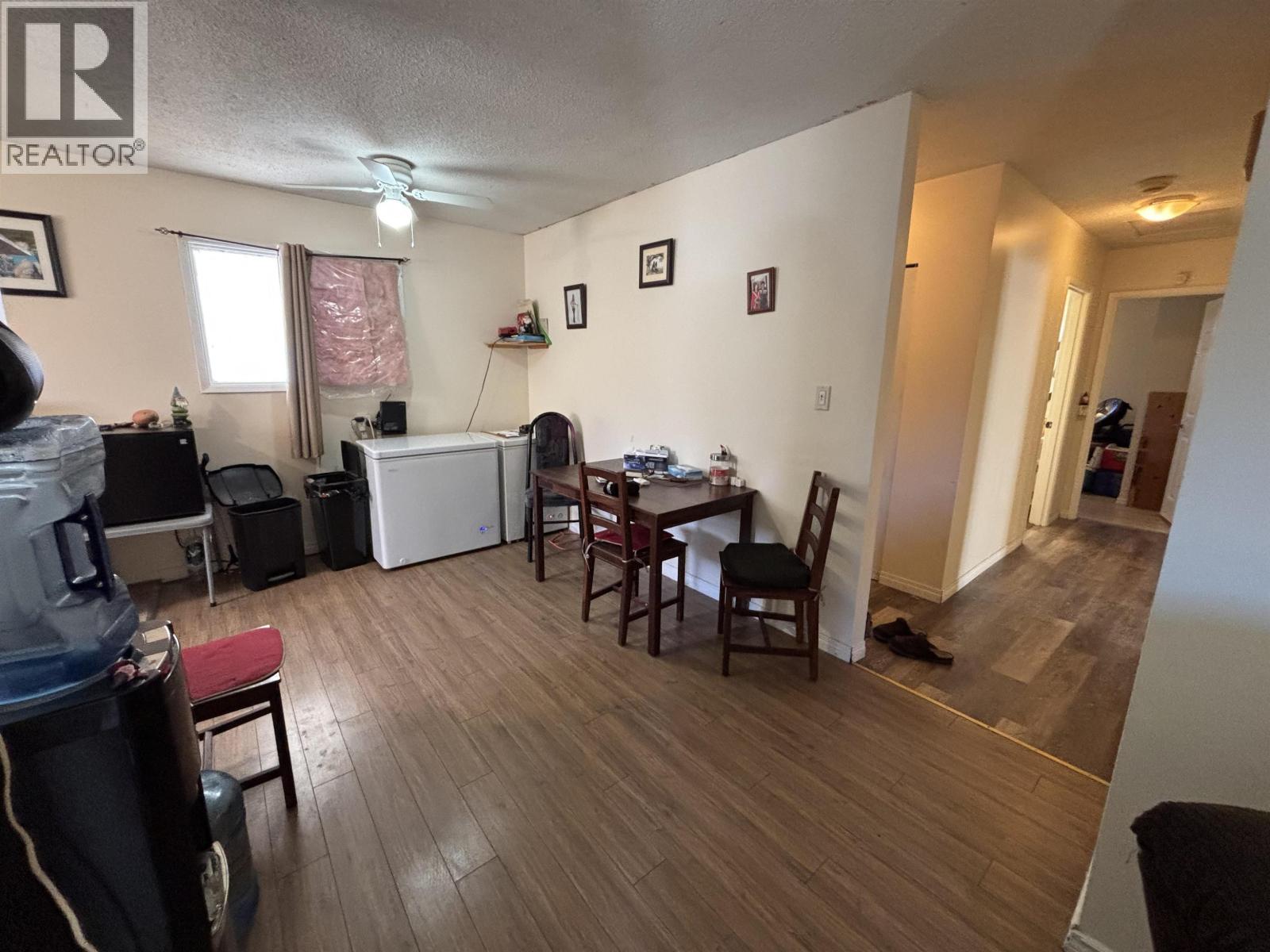 2375 Oak Street Property Photo 7