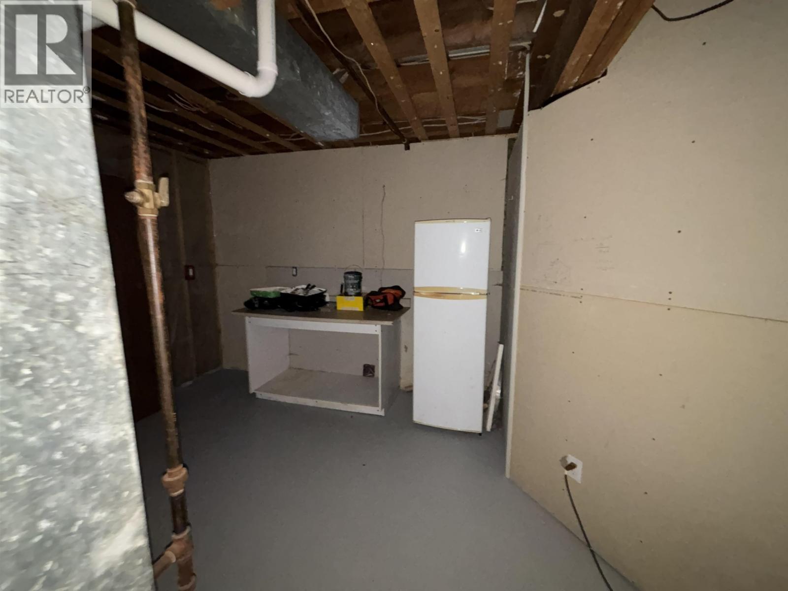 2365 Oak Street Property Photo 10