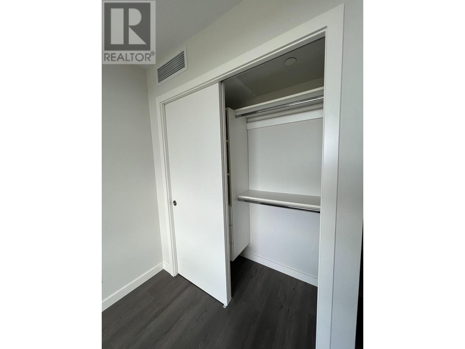 2002 8189 Cambie Street Property Photo 17