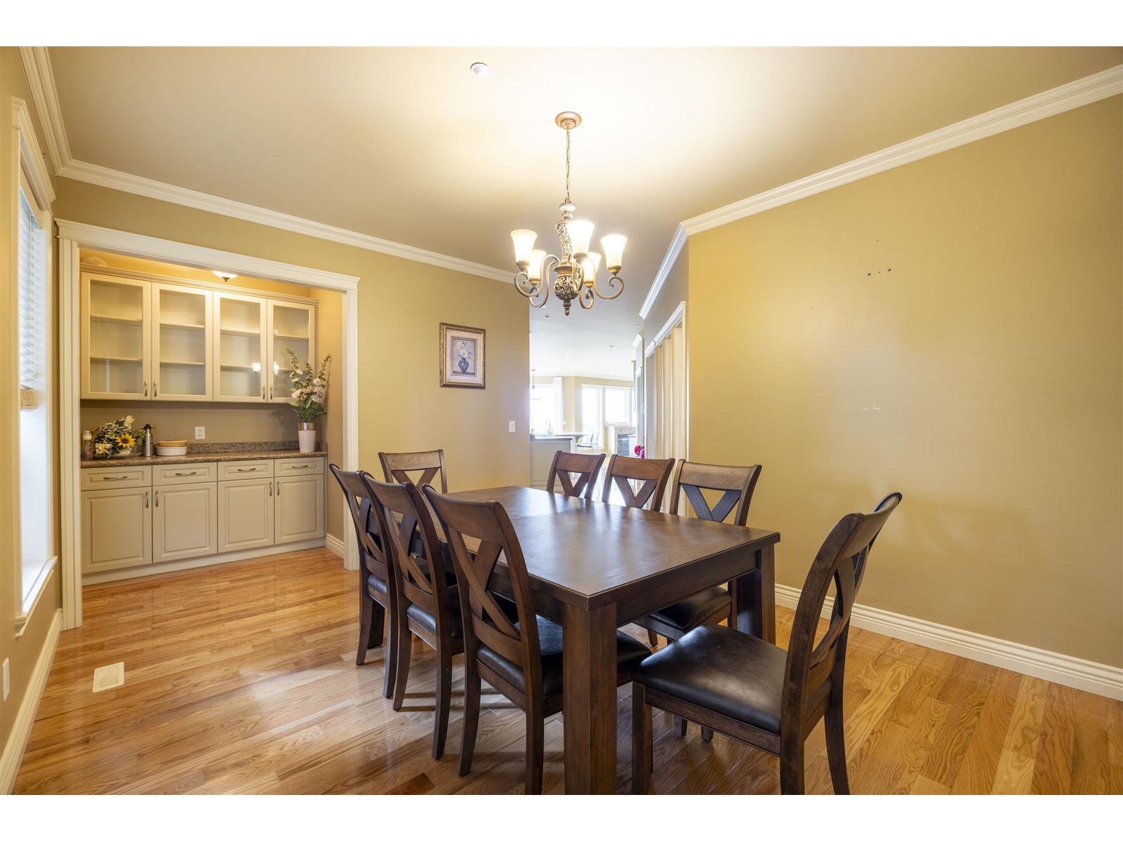 1353 Everall Street Property Photo 21
