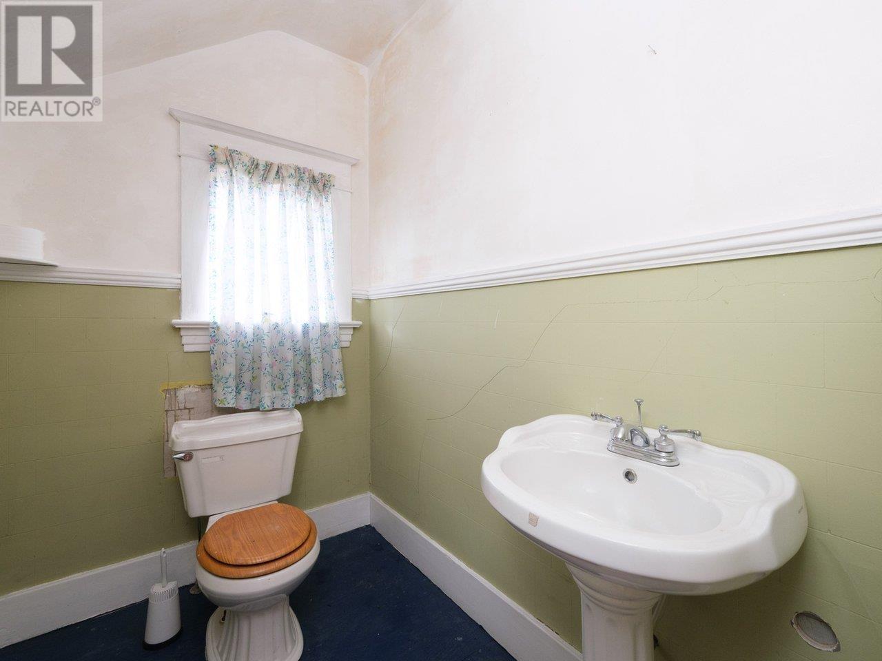 418 E Keith Road Property Photo 11